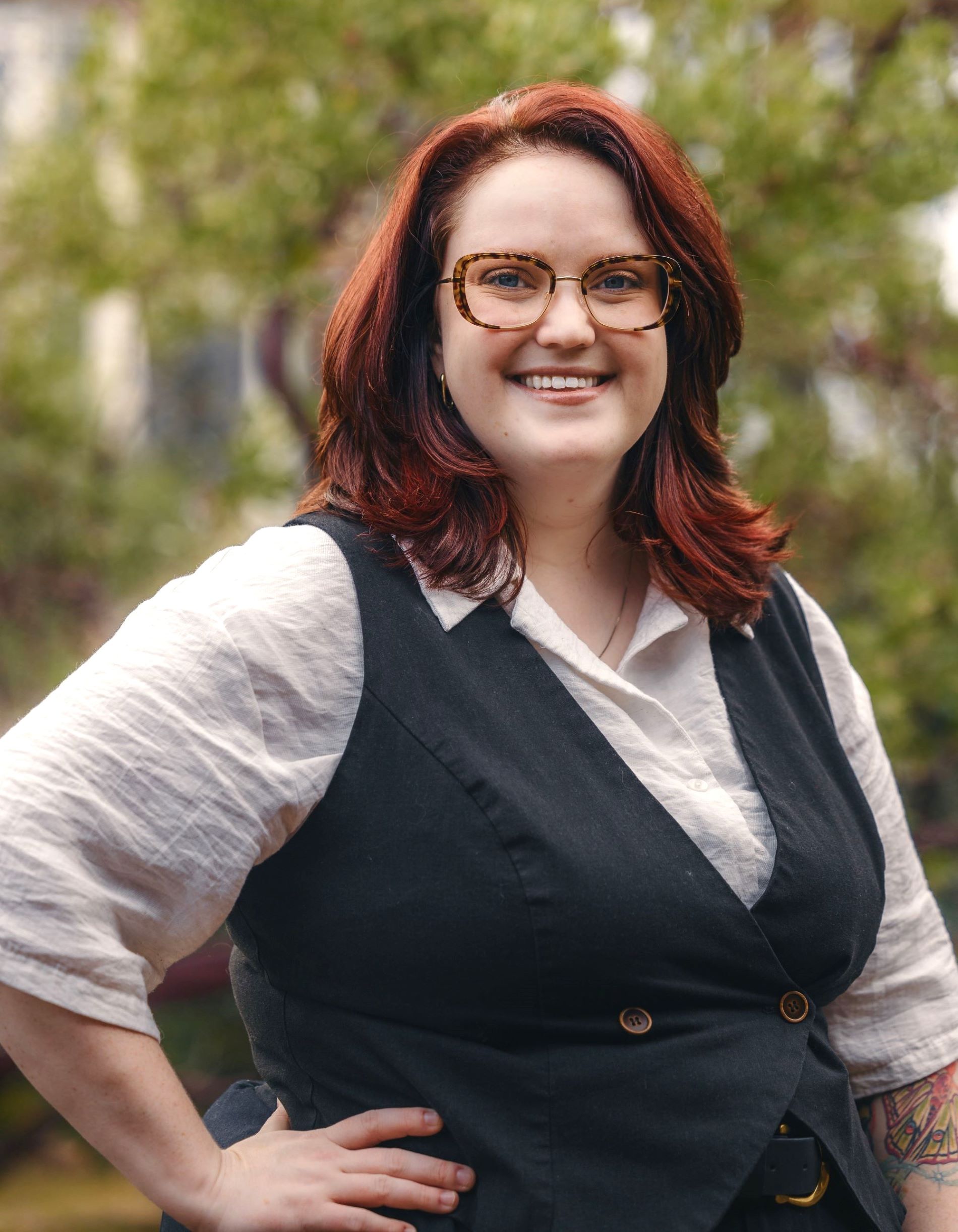 headshot of christine tezak